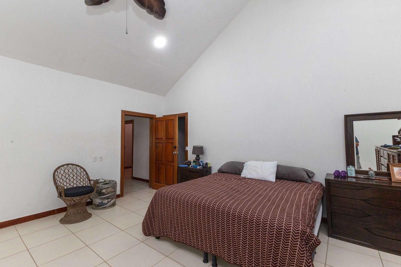 La Casona, 5 BDR Home Close To Quepos Town 