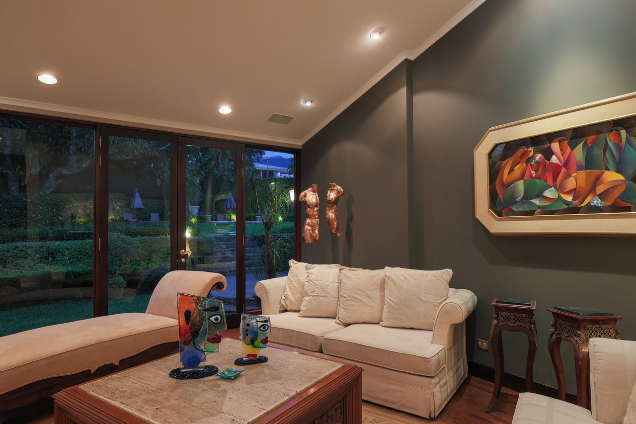 European Estate Pool Villa, Escazu, San Jose
