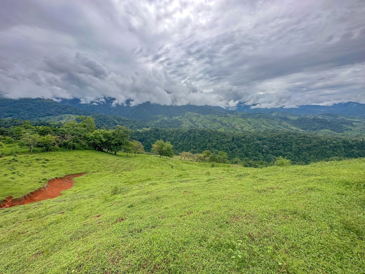 Waterfall Eco Resort Land, Dominical, Puntarenas