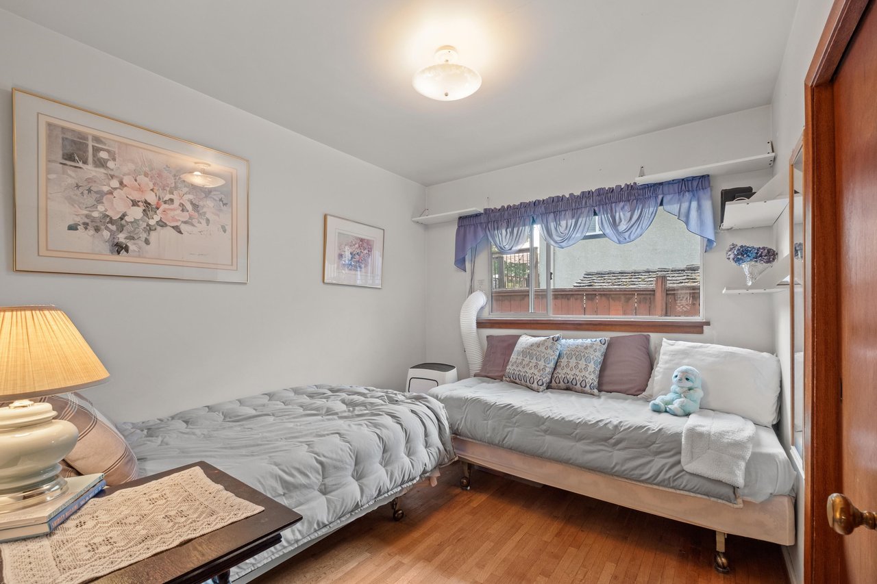 2239 Windridge Dr