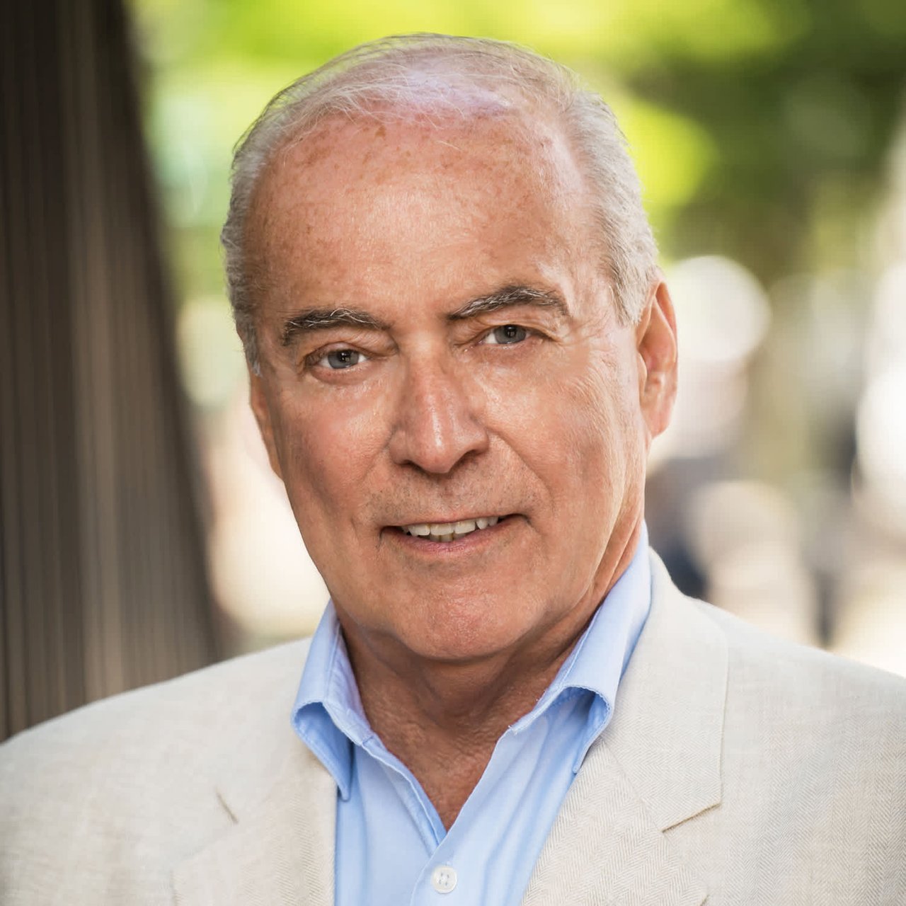 Tom Pratt Massachusetts Real Estate Agent Headshot