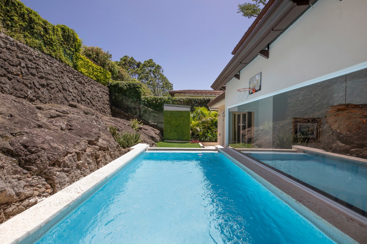 Panoramic Mediterranean Villa, Escazu, San Jose