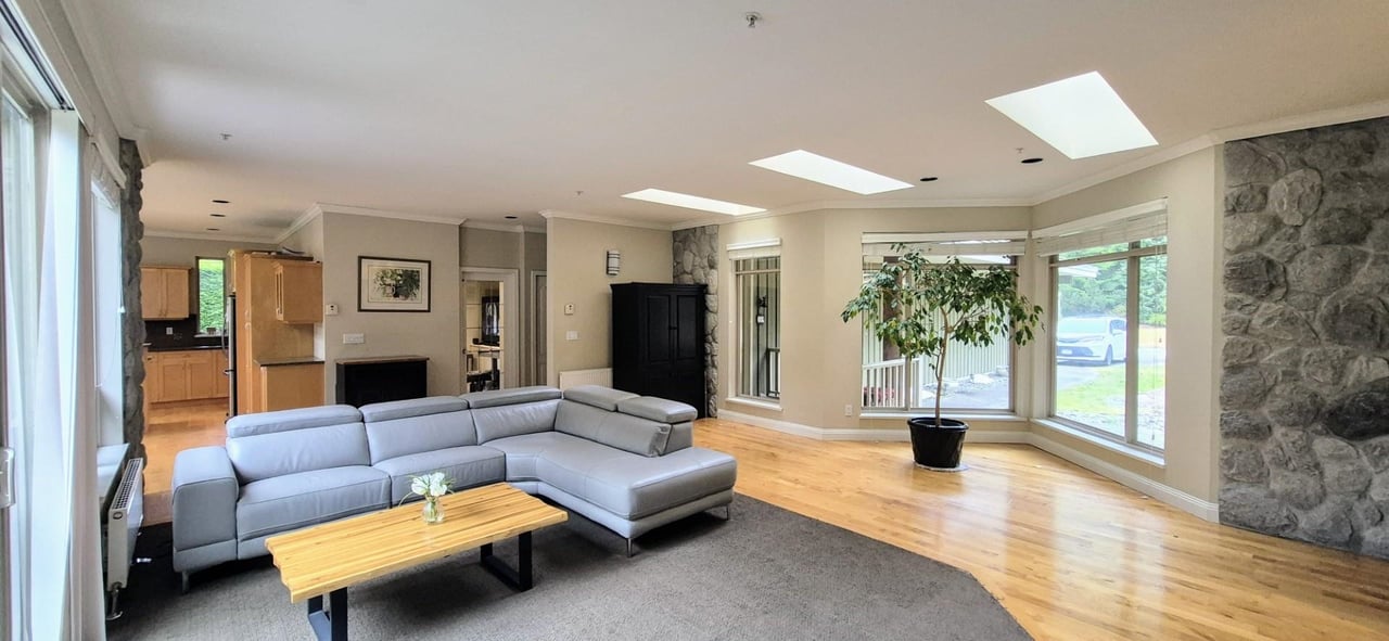 158 Stonegate Dr