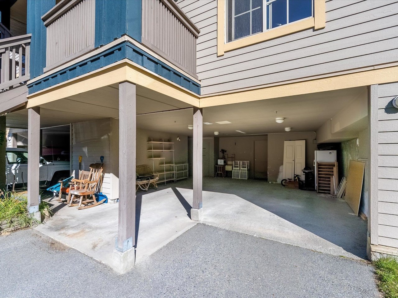 1-1442 Vine Rd