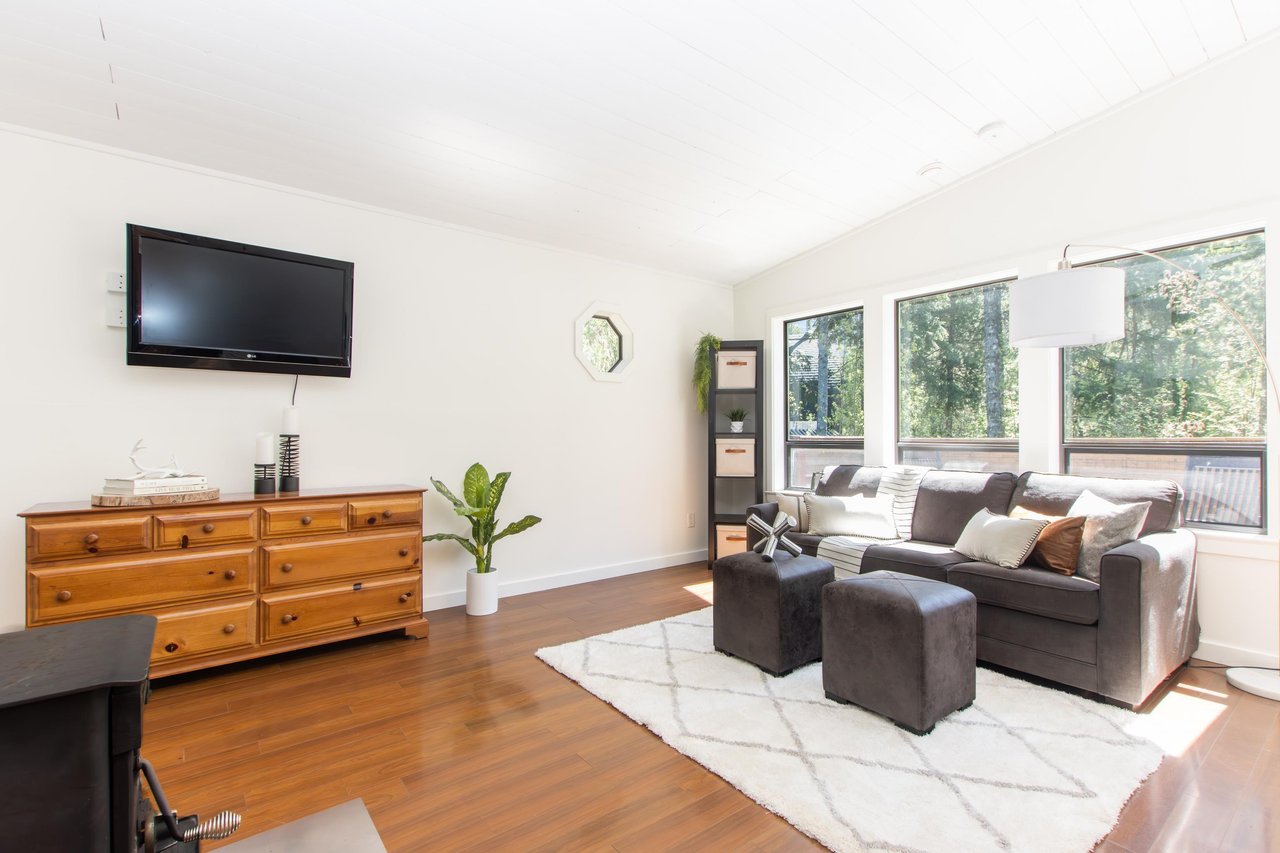 49 Pine Loop