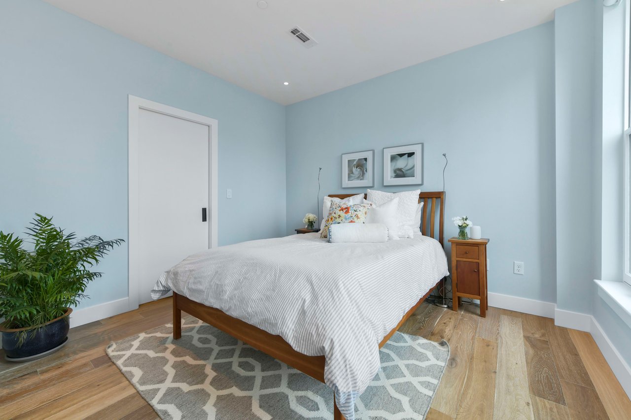 566 Columbus Ave #511