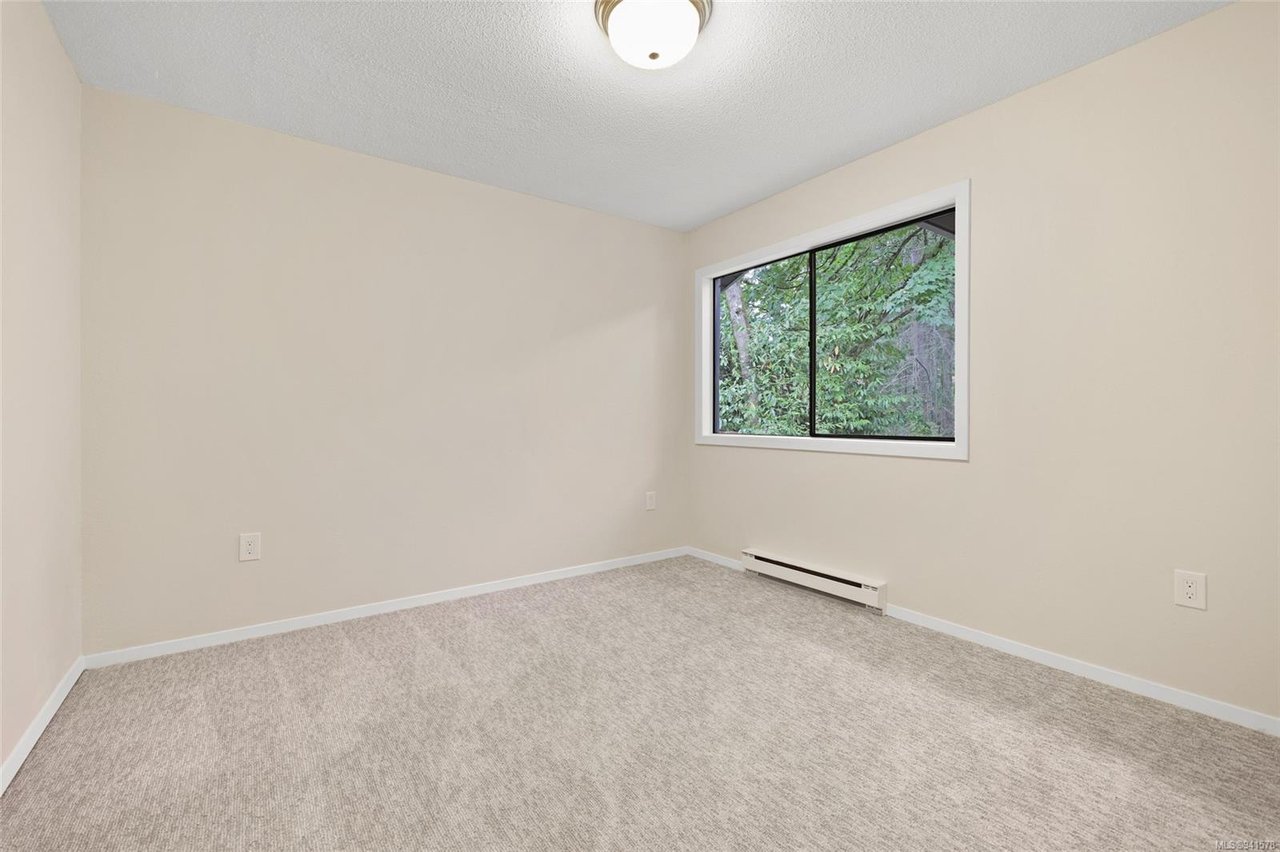 4527 Emily Carr Dr
