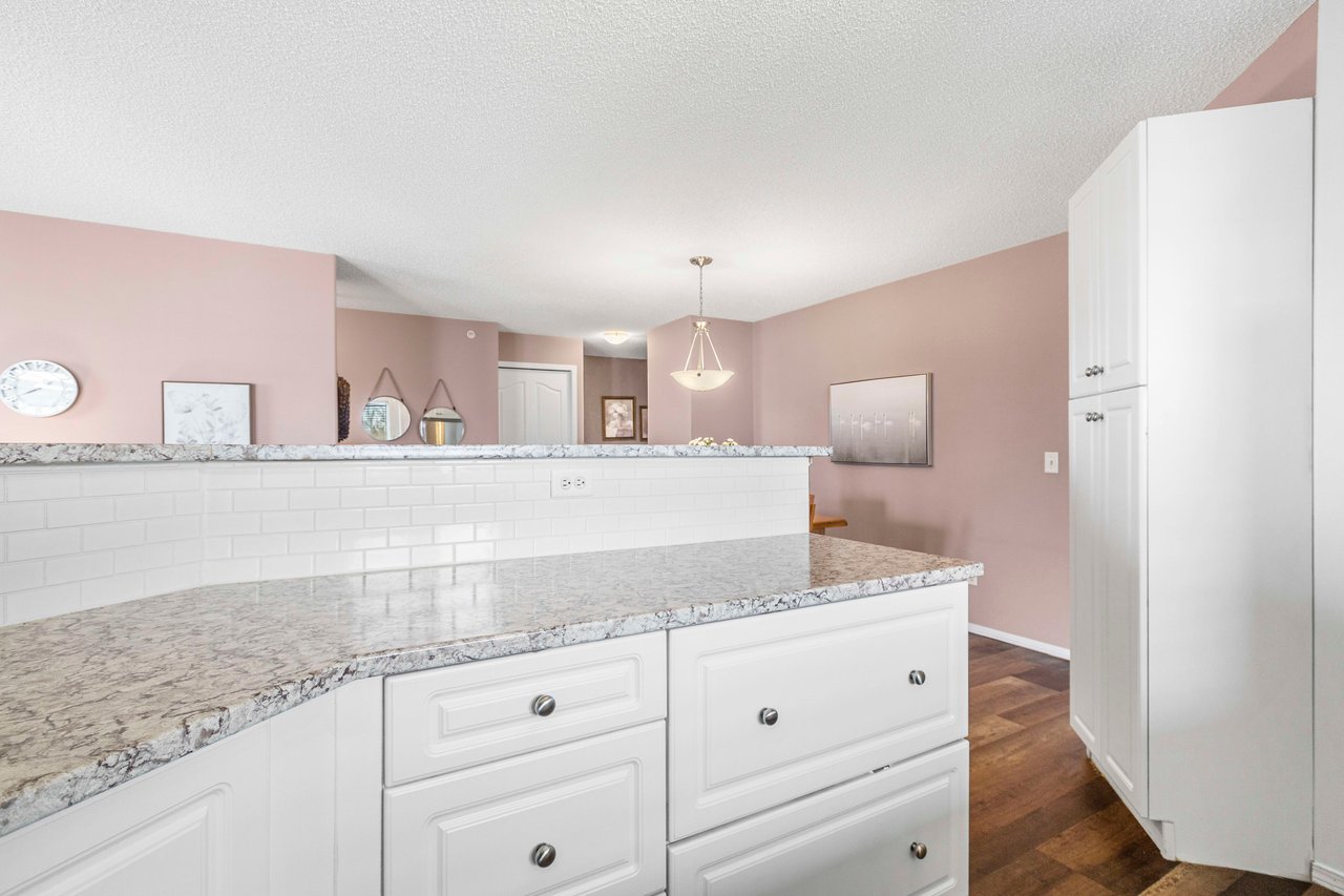401, 5500 Somervale Court SW Unit: 401