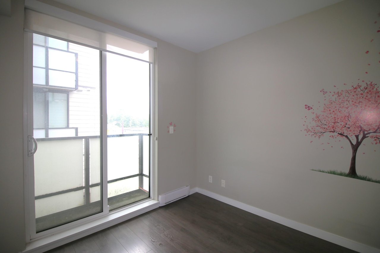 306-6555 Victoria Dr