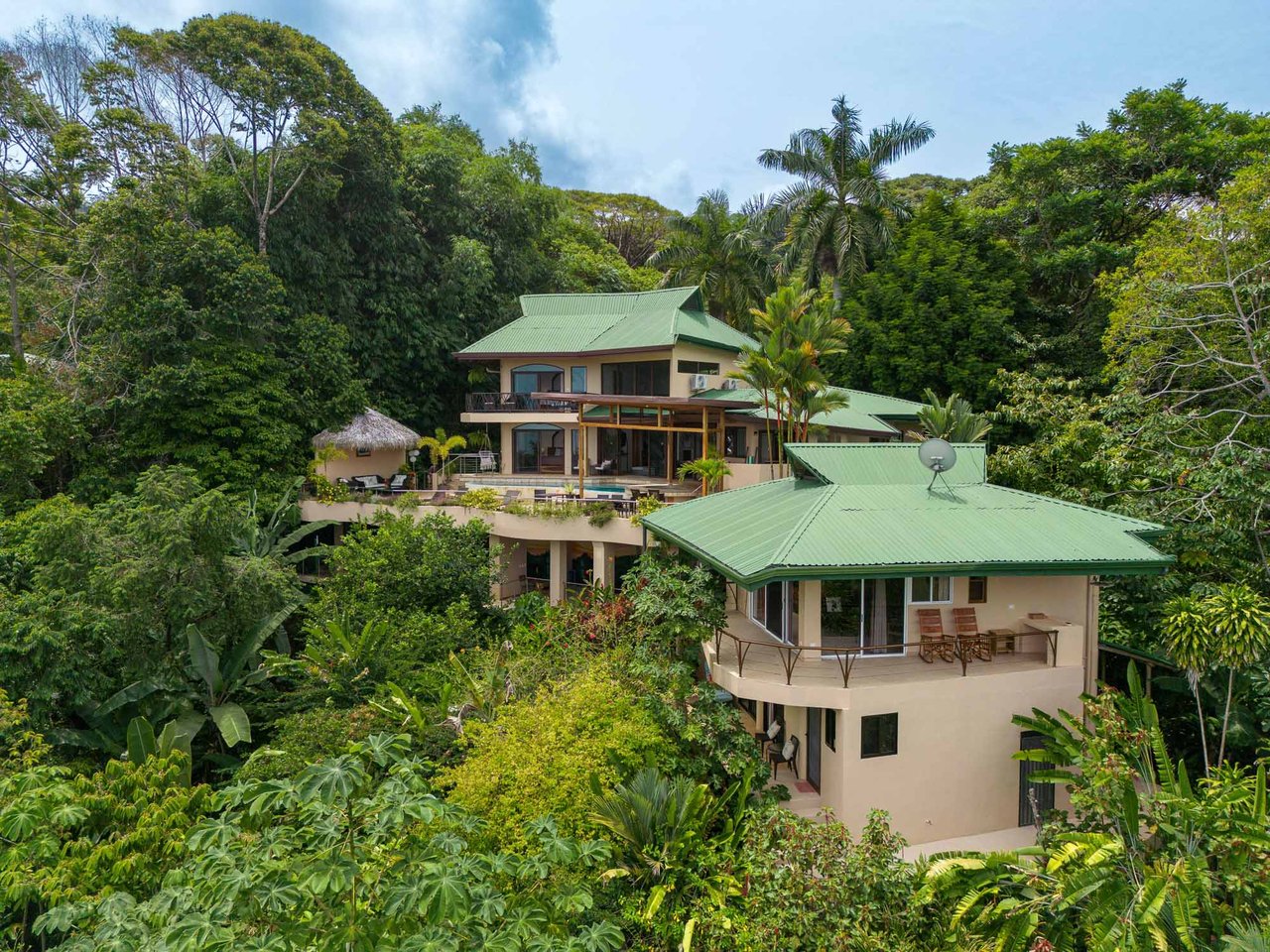 VILLA TUCAN TANGO: TROPICAL LUXURY HOME IN GATED COMMUNITY ABOVE DOMINICALITO