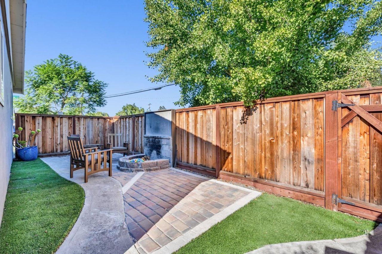 3991 Yale Way
