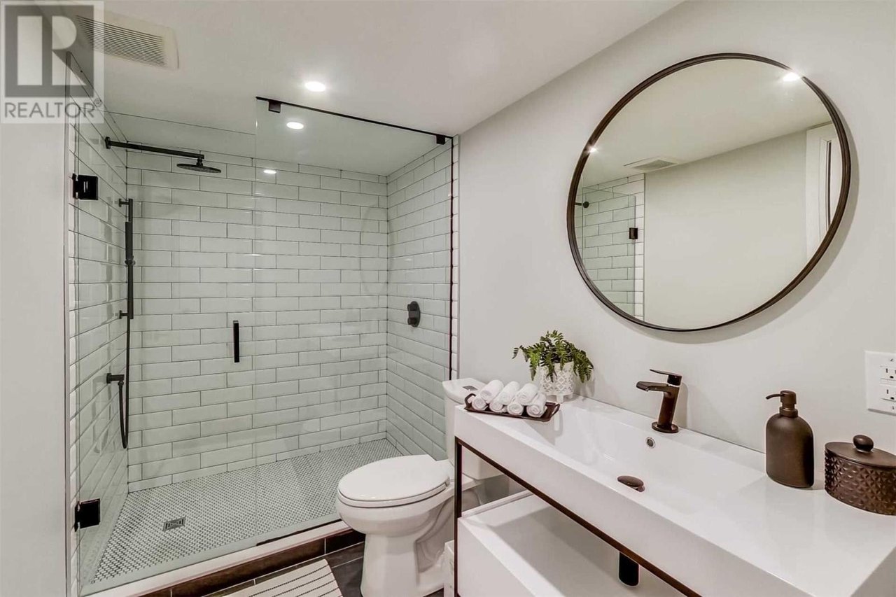 5 Vicarage Ct