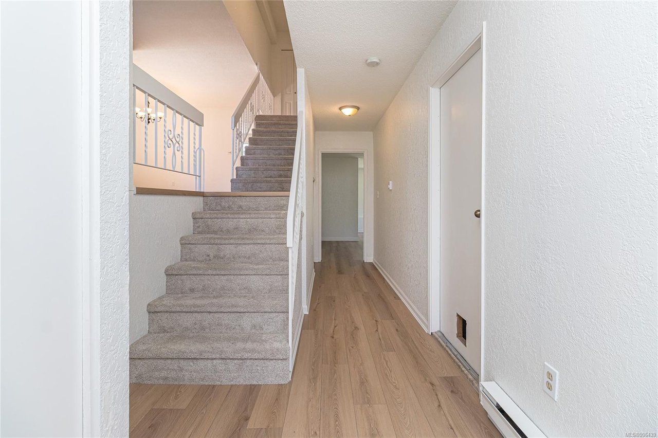 4354 Okano Pl