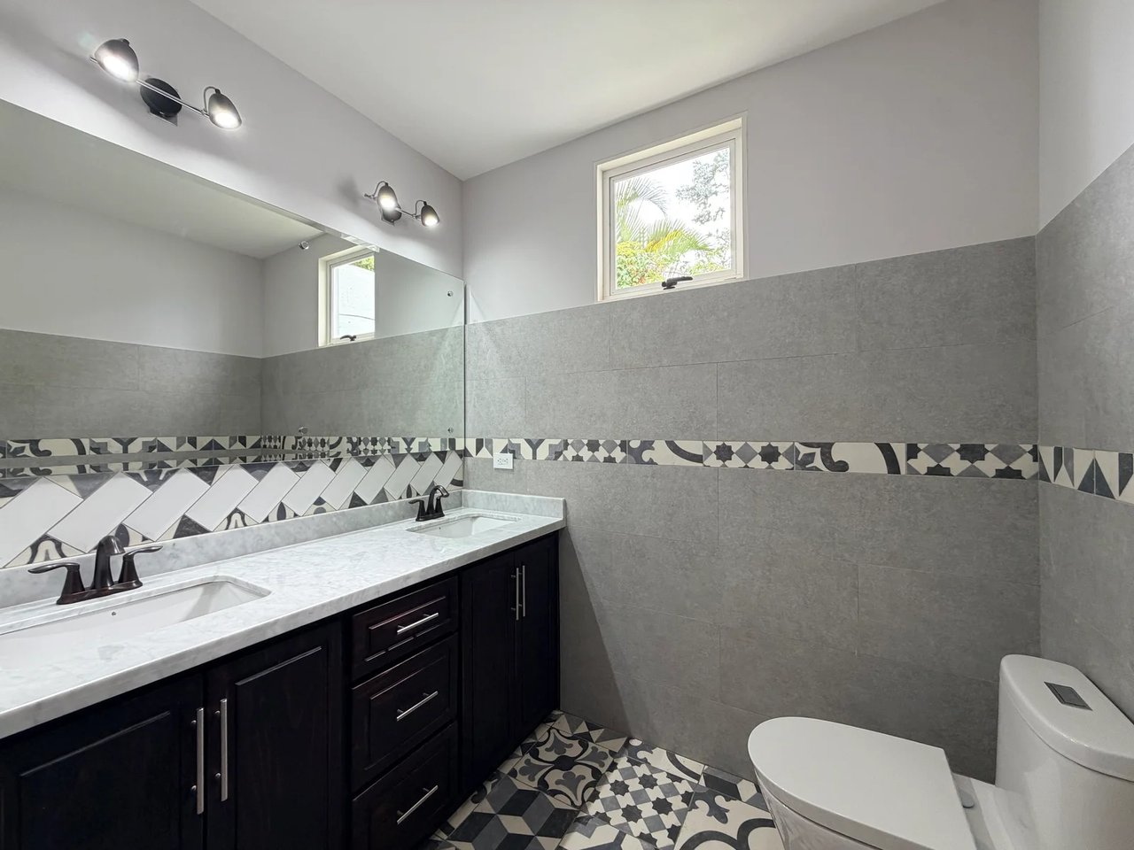 Single Story Chalet Residence, Santa Ana, San Jose