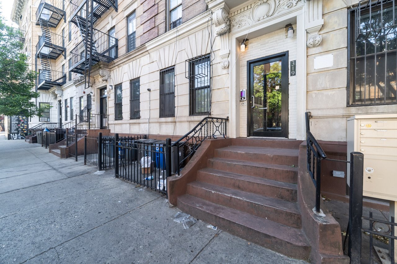 319 Malcolm X Boulevard, Apt B1