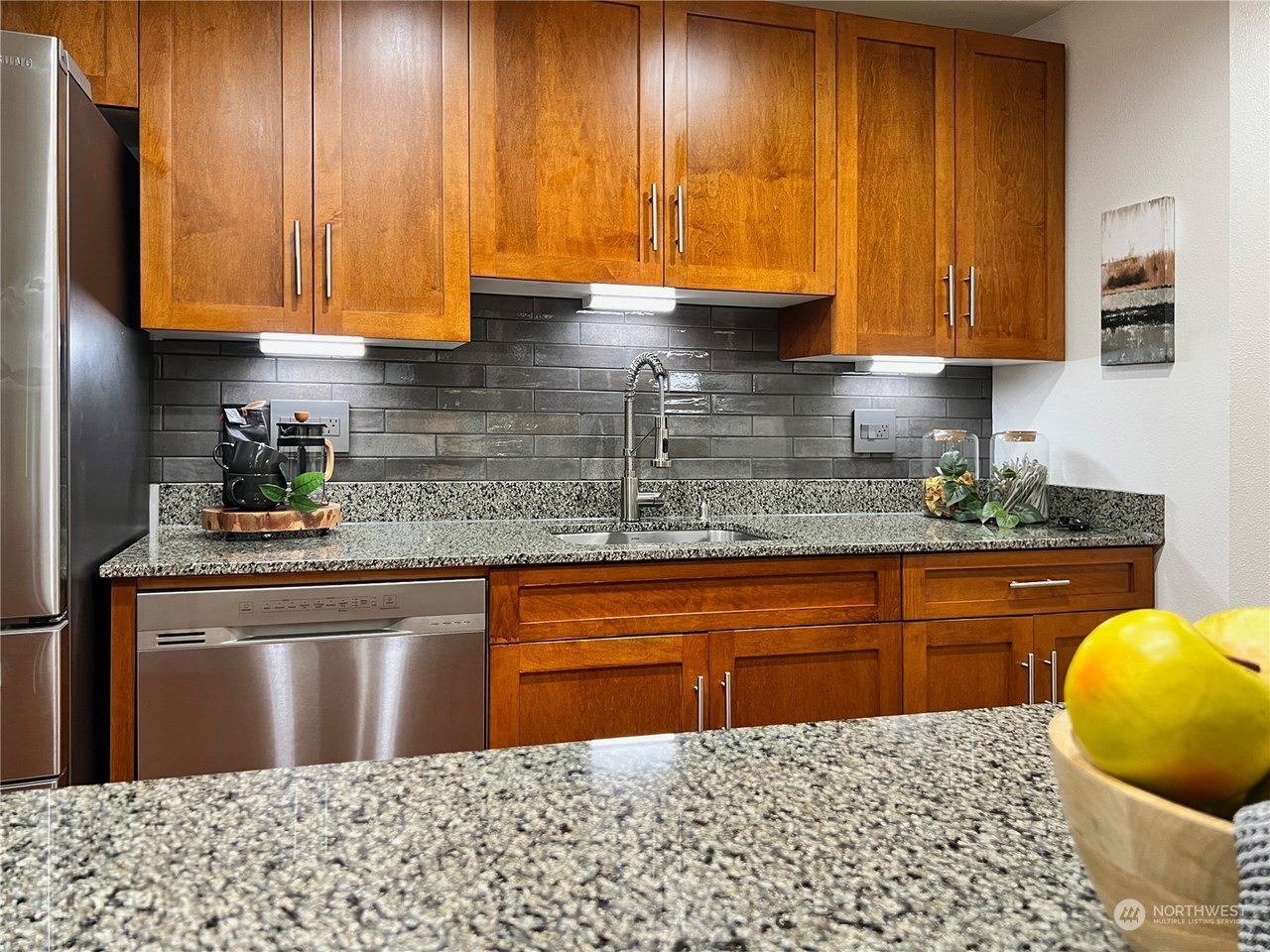 C110-21307 48th Ave