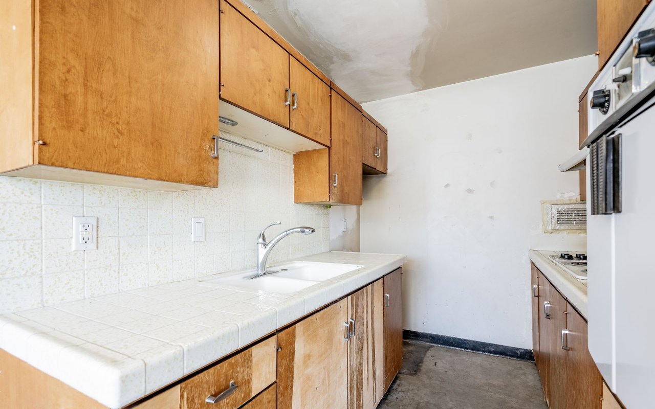 100 Atlantic Avenue Unit: 915