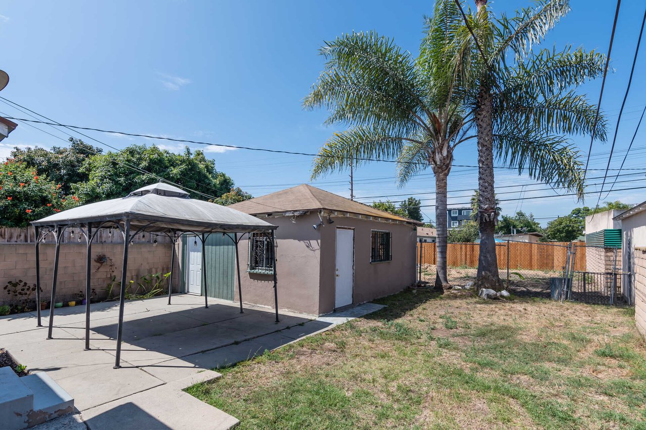 4403 Campbell Dr