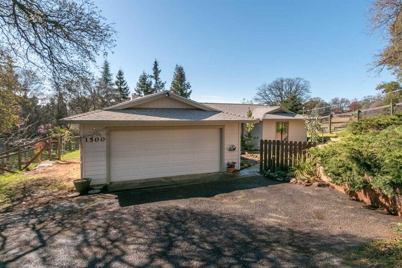 1500 Trading Post Ct