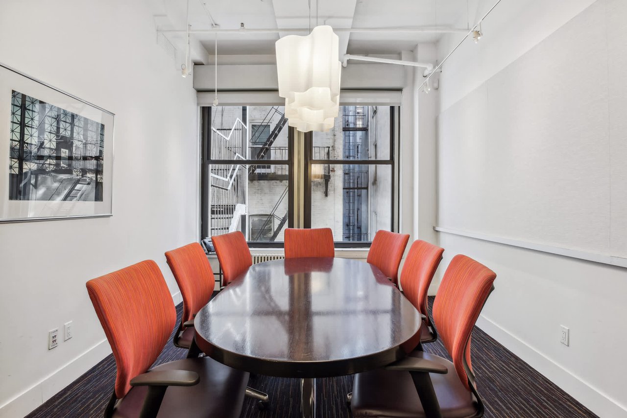 135 W 27Th St - Office Unit