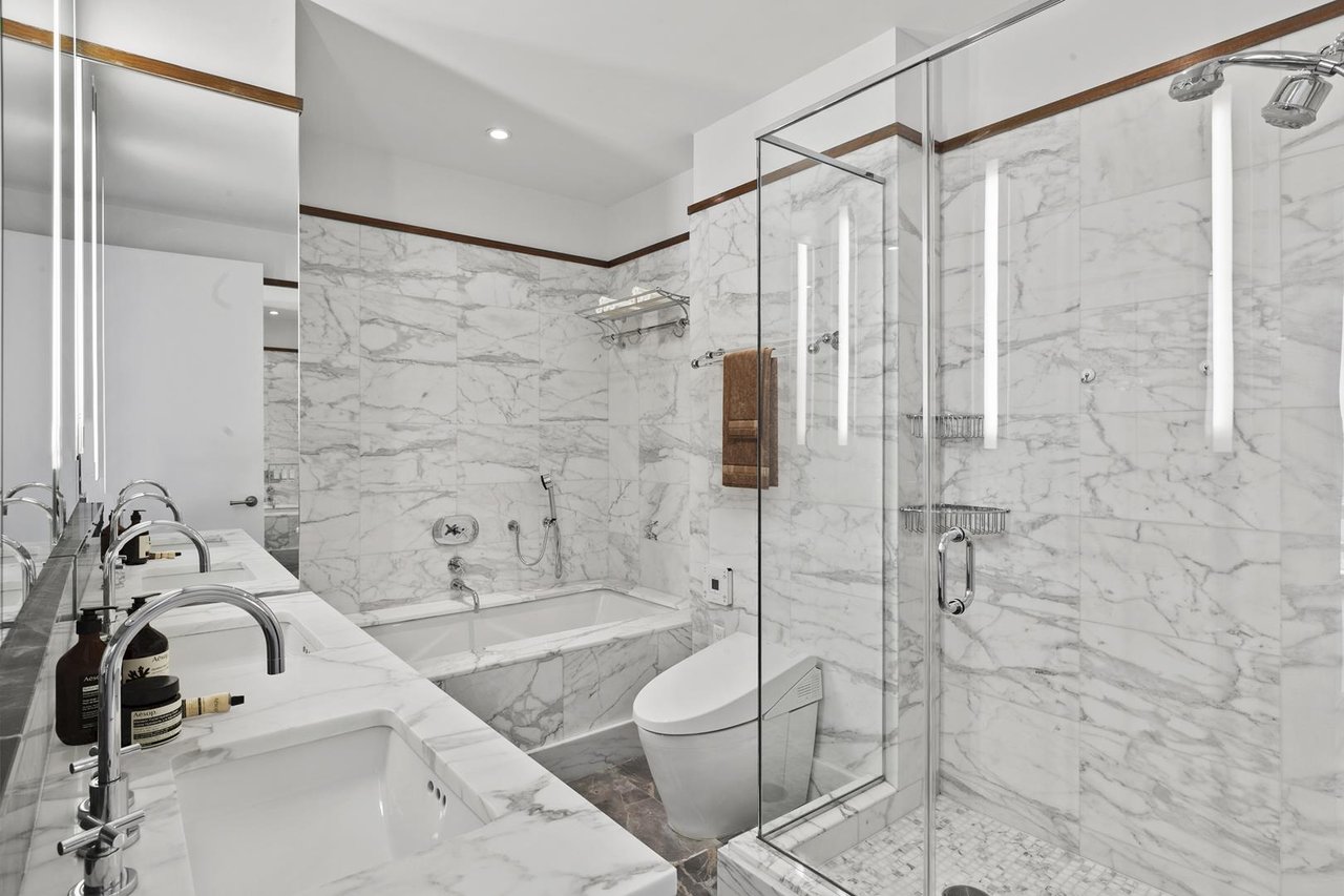25 Columbus Circle, Apt 61-E