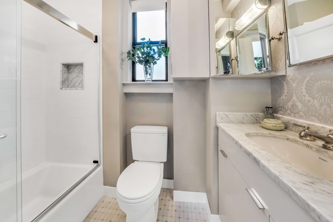 44 Gramercy Park North