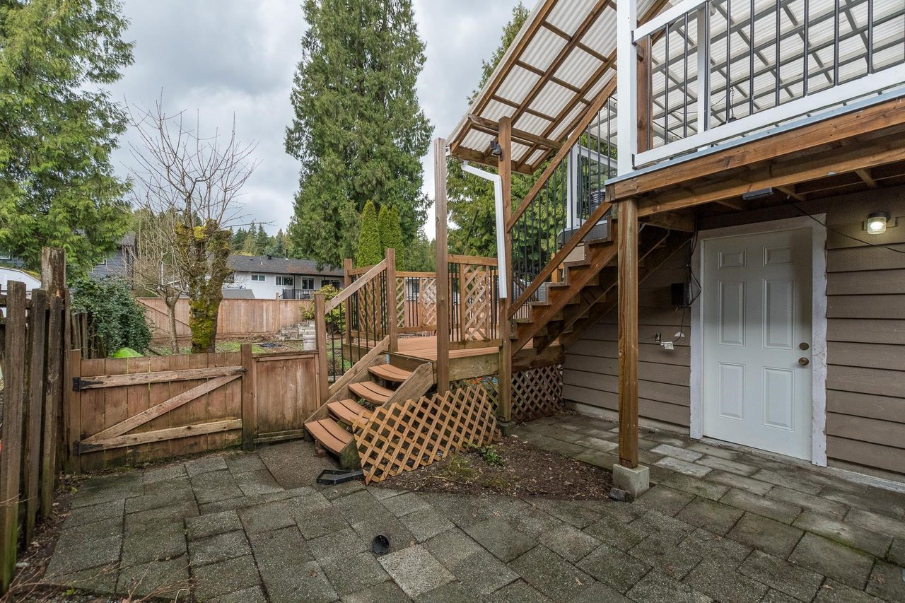 3721 Killarney St