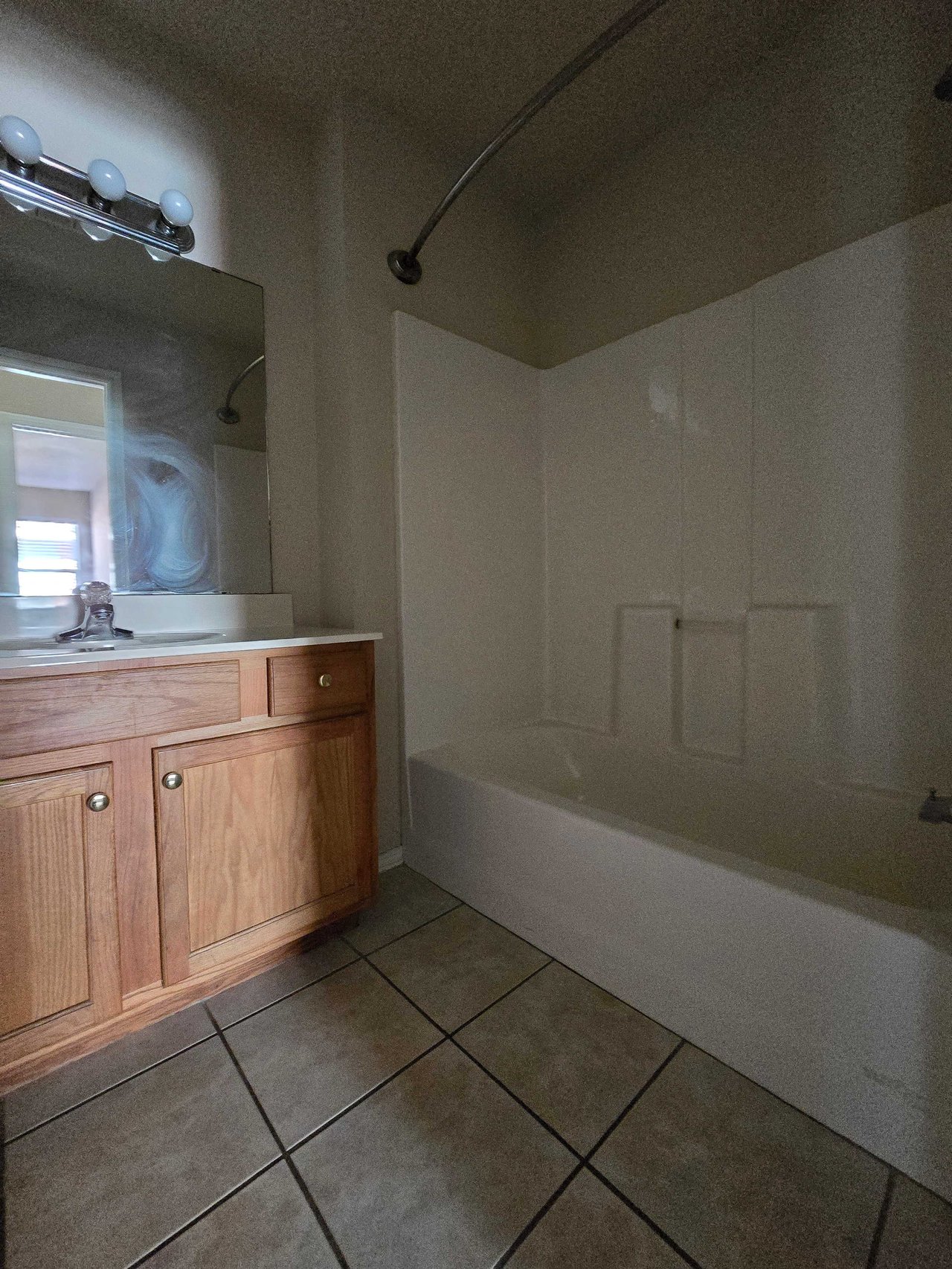 $500 toward first month's rent if leased by October! 1240 Kingston Road