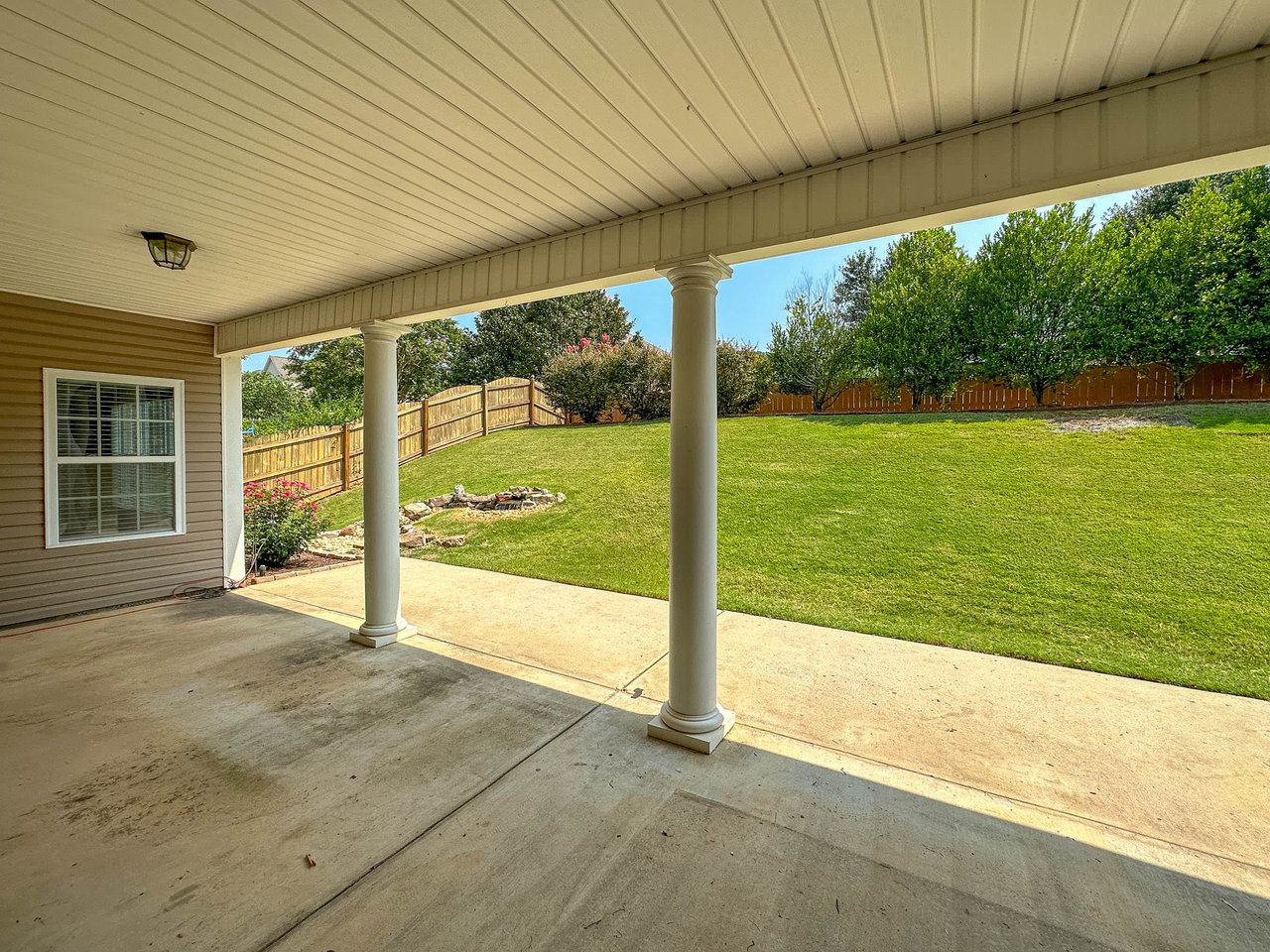 2303 Palisades Court with 5 Bedrooms!!!