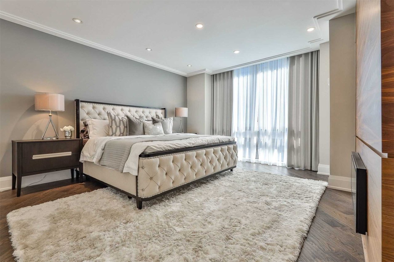 619 Avenue Rd, #1404
