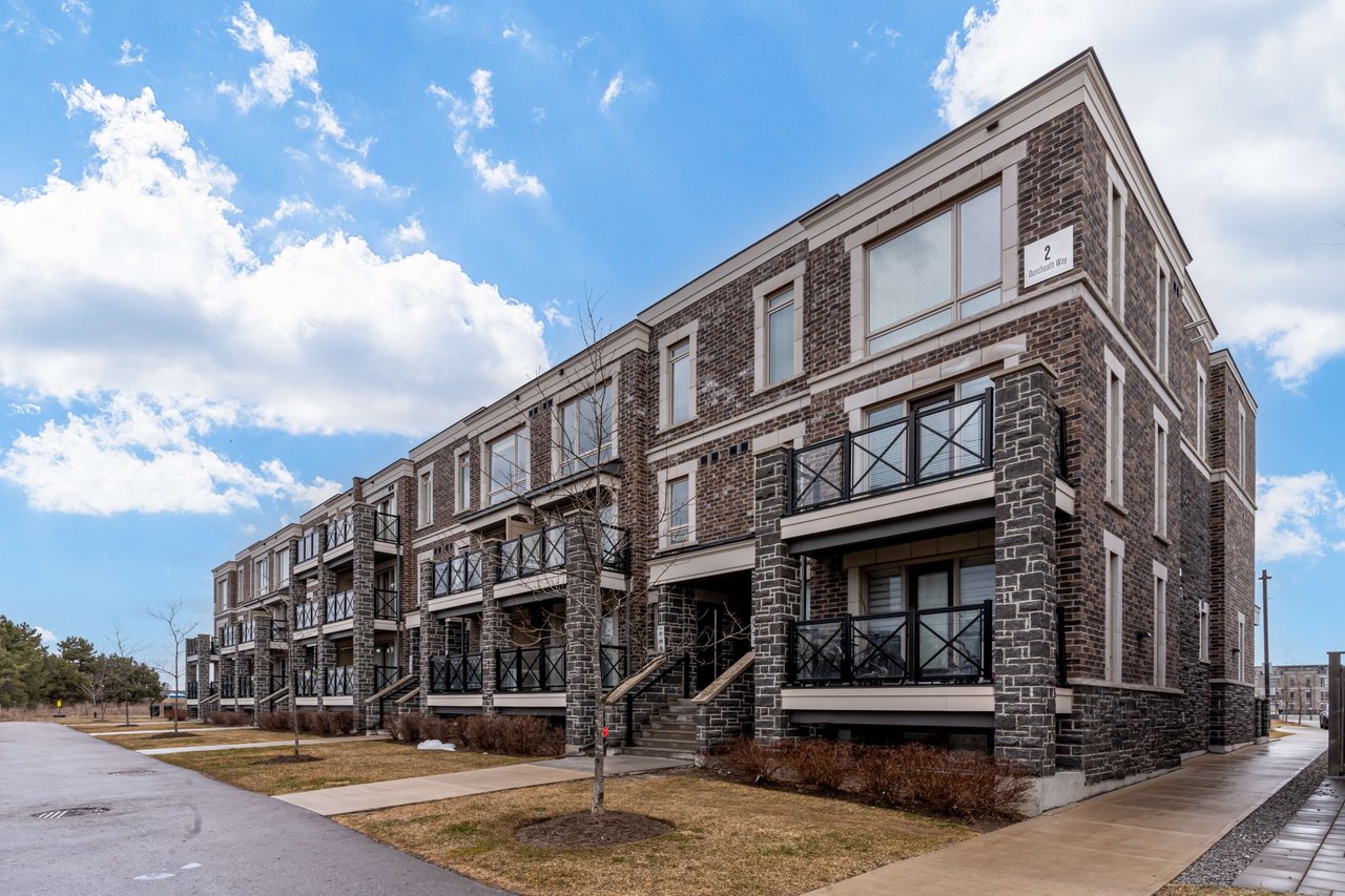 112-2 Dunsheath Way