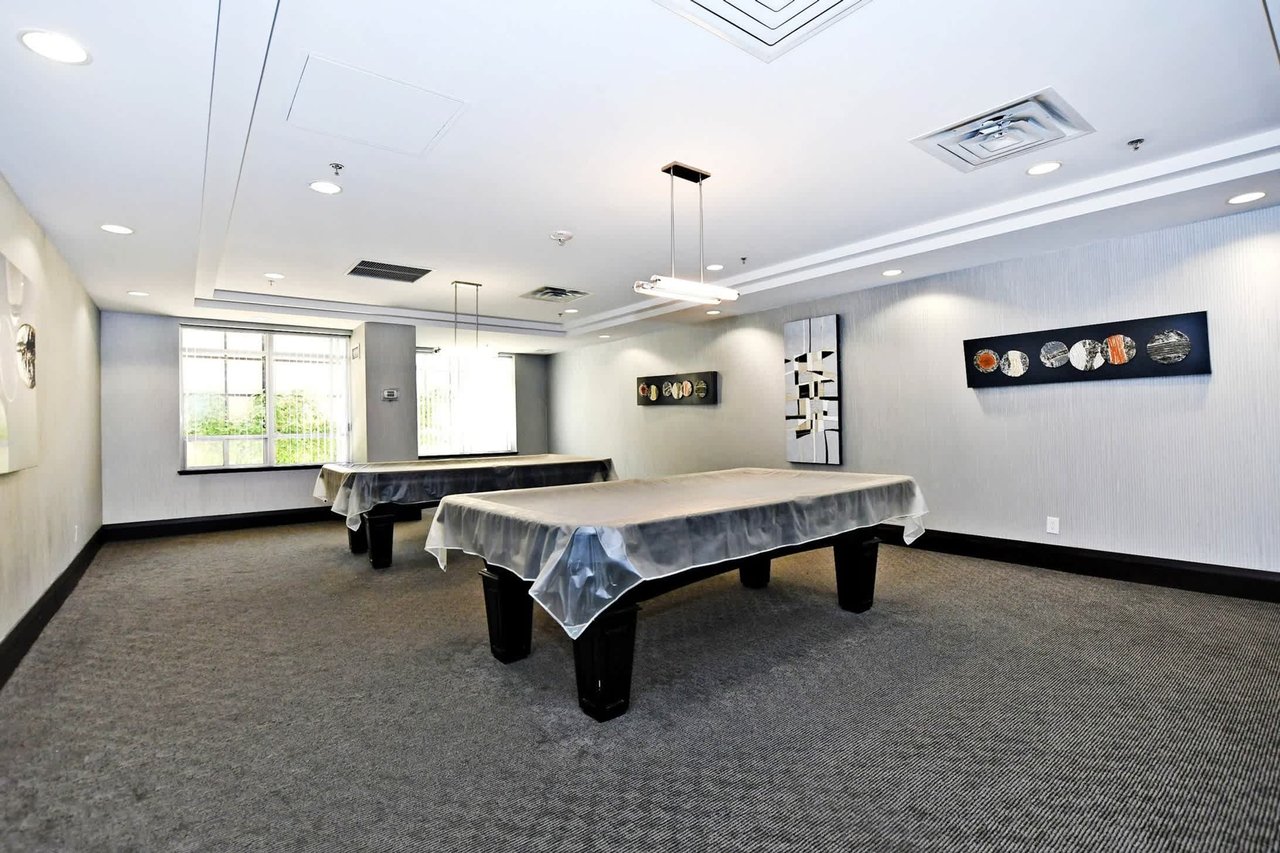 75 King William Cres Unit: LPH13