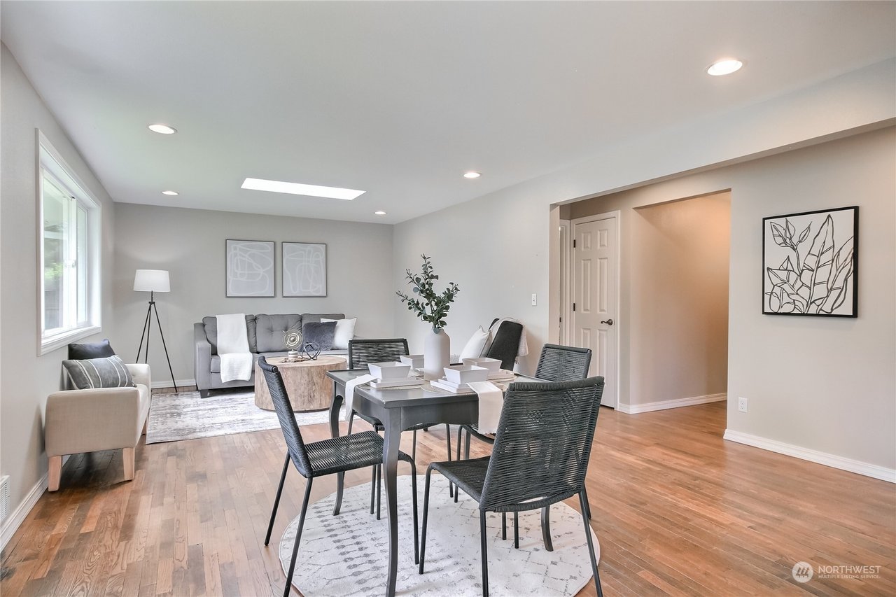 29 W Intercity Ave