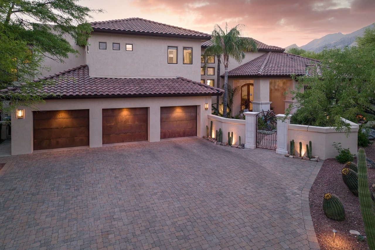 7166 E Desert Moon Loop