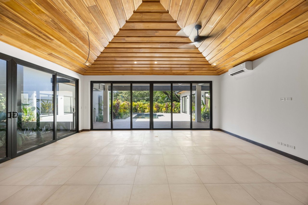 Tropical Eco Community Home, Tamarindo, Guanacaste
