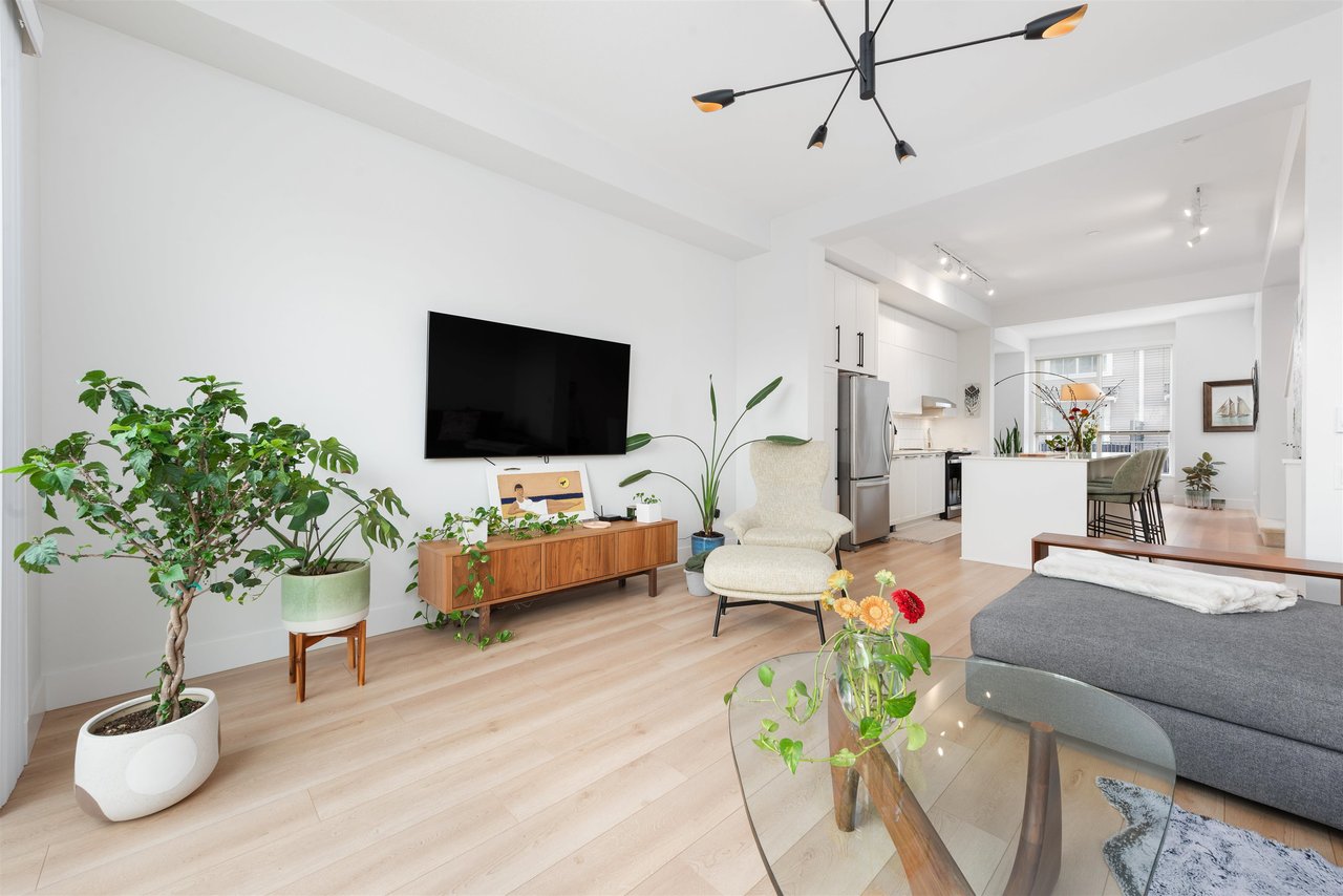 24-4726 Orca Wy
