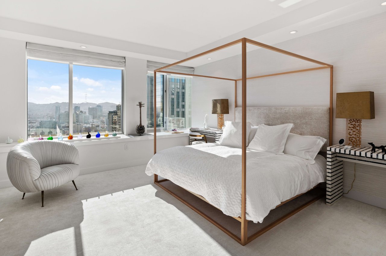 St. Regis Residence 30CD