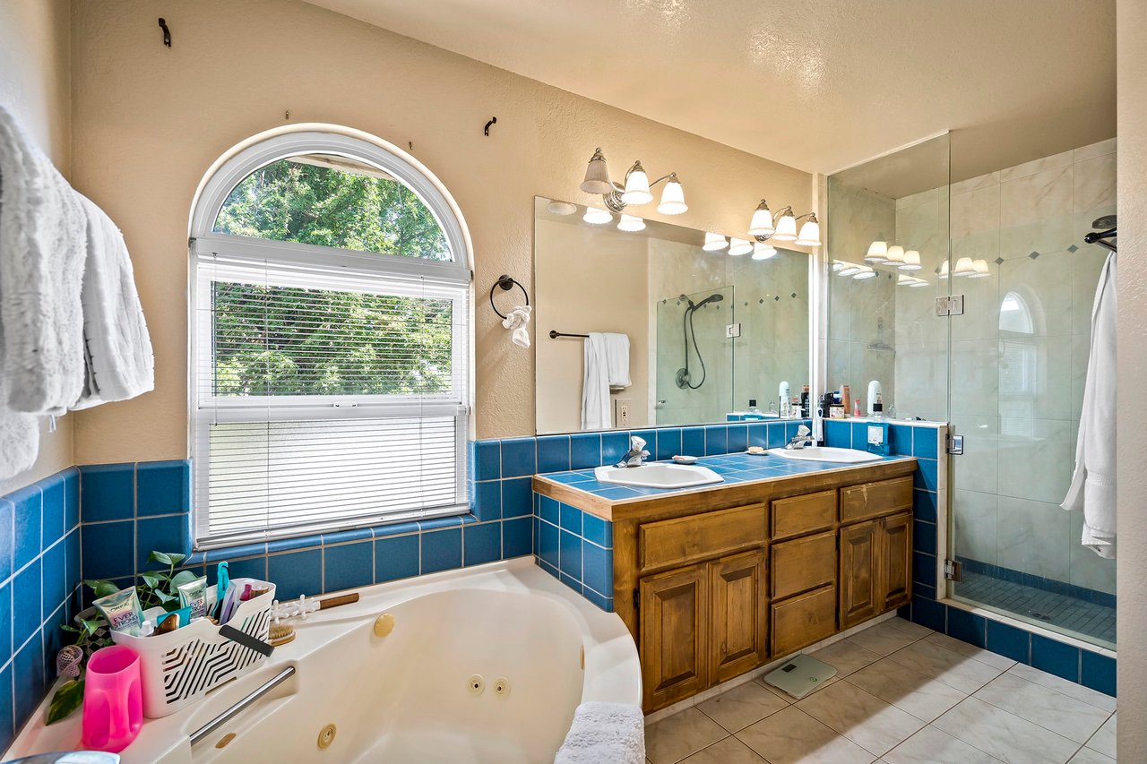 Horse Property with water rights! Incoming Producing Stables