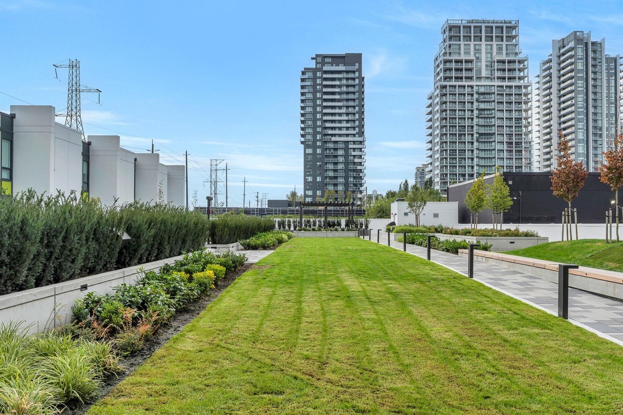 408-2425 Alpha Ave