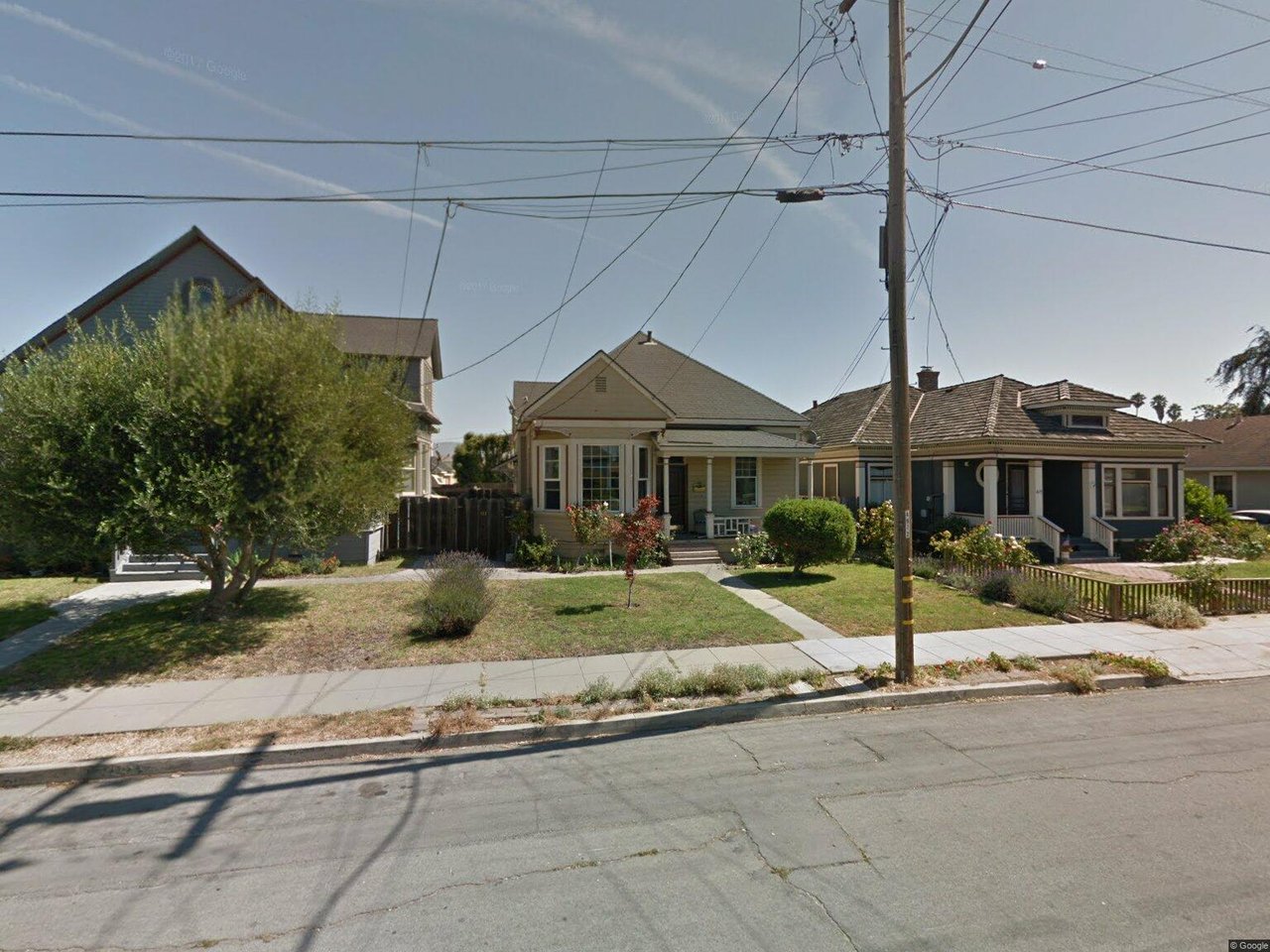 411 Capitol St