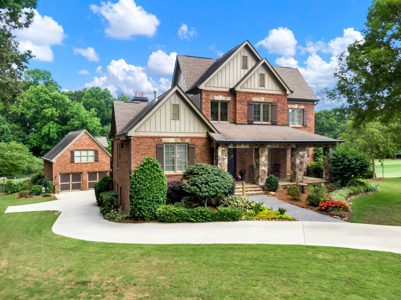 The Difference in Net Worth Between Homeowners and Renters Is Widening