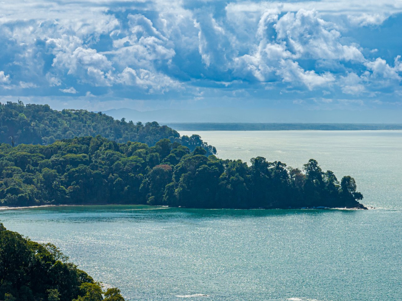 Beachfront Penthouse Luxury Condo, Uvita, Puntarenas