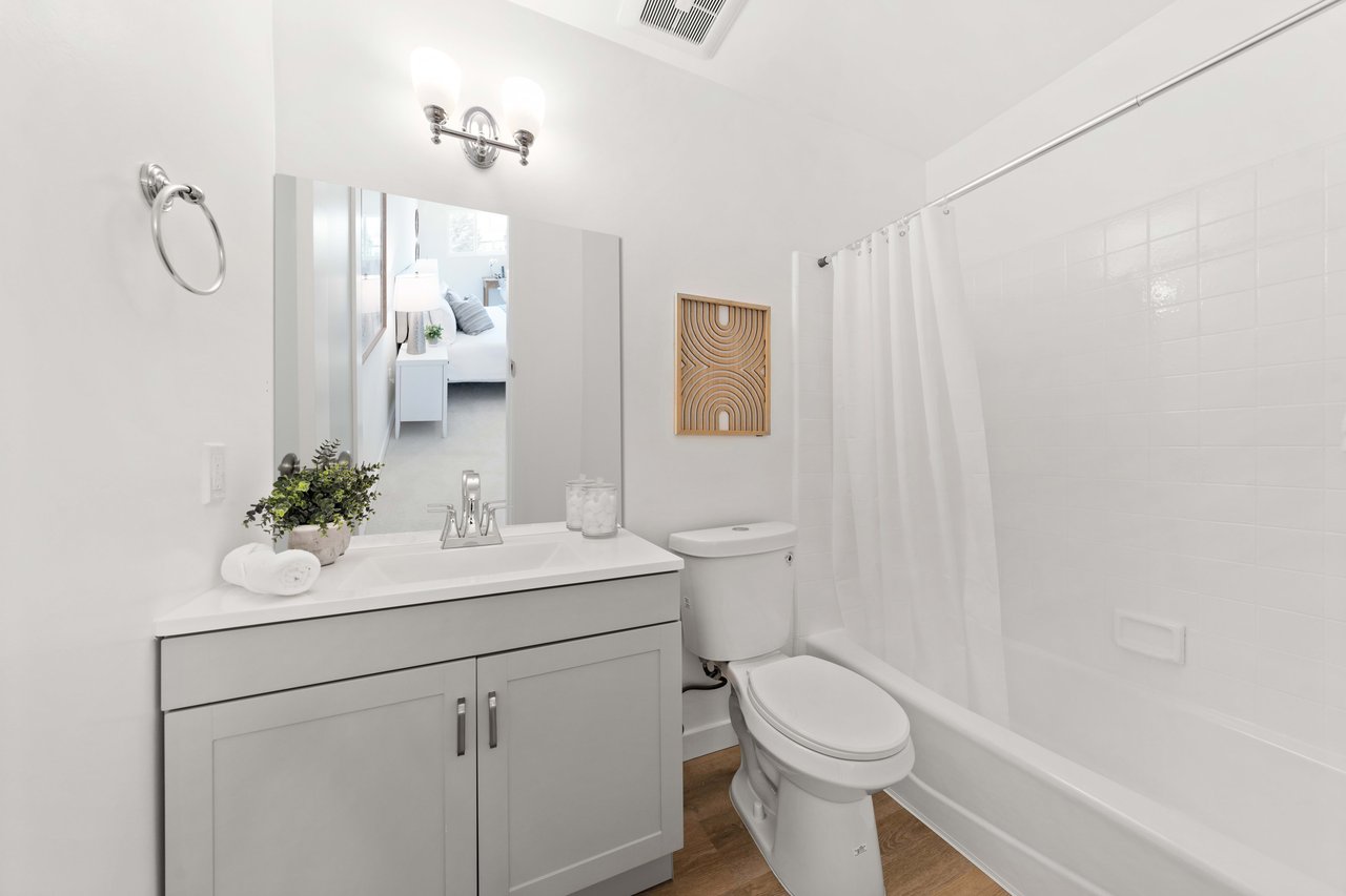 428 Hill Street #22, Ocean Park