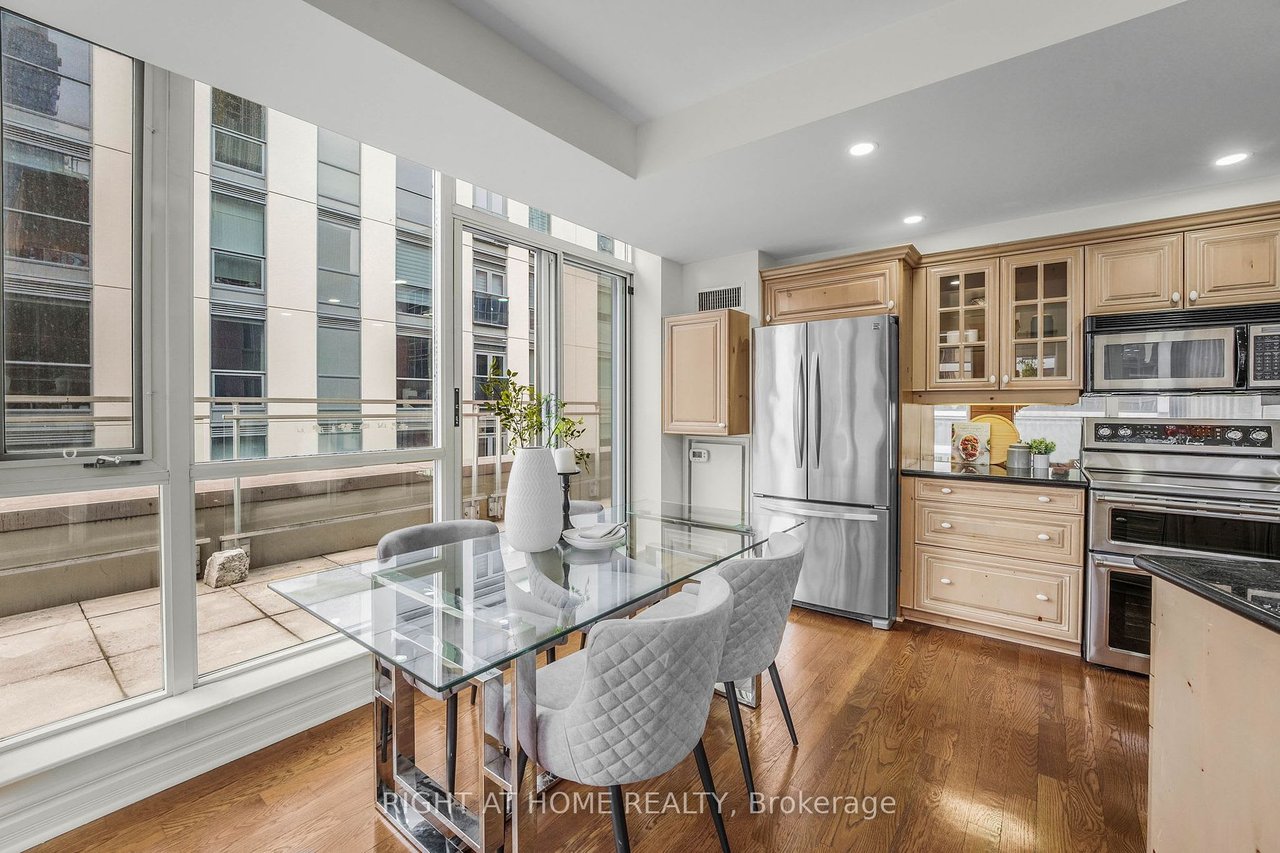 PRIME YORKVILLE LIVING 
