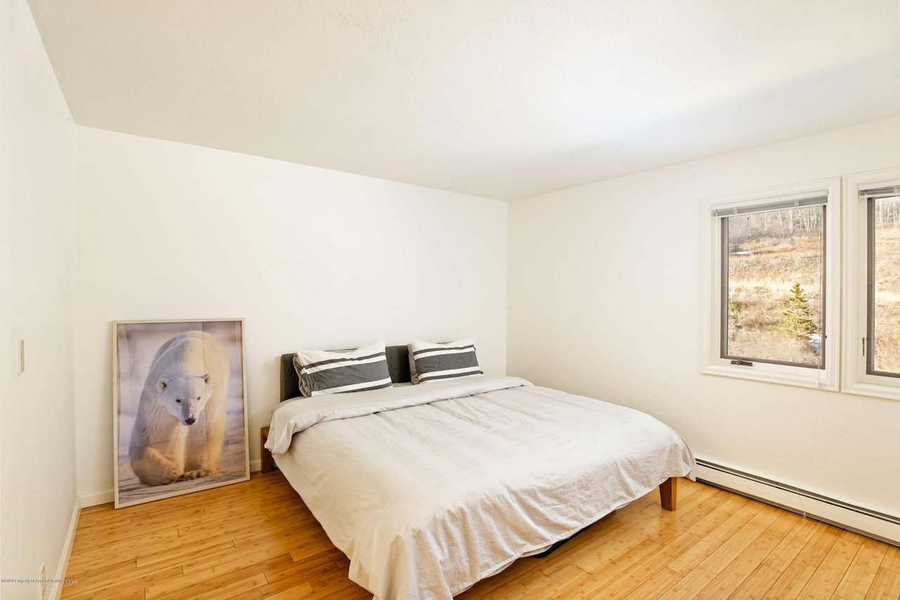 35 UPPER WOODBRIDGE RD #5CD 