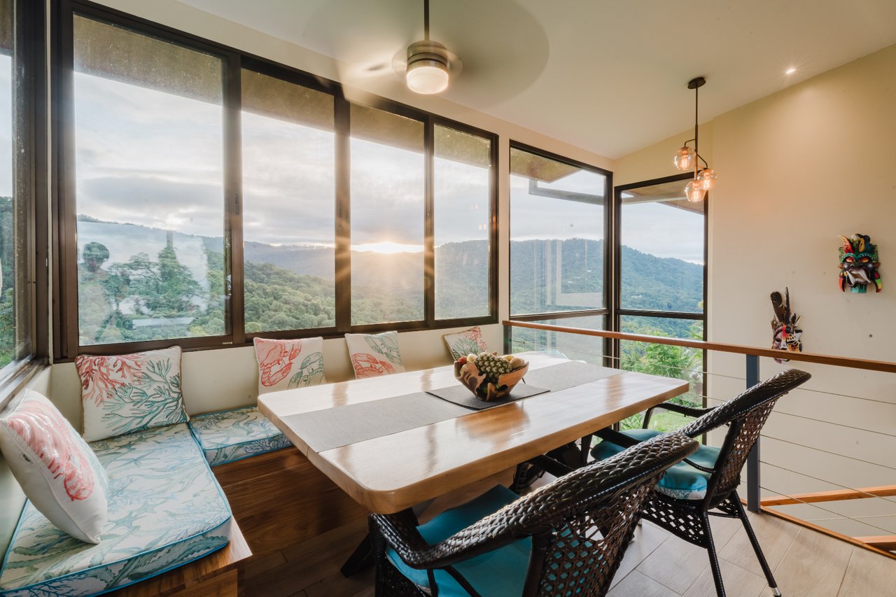 Modern Ocean View Estate, Manuel Antonio, Puntarenas