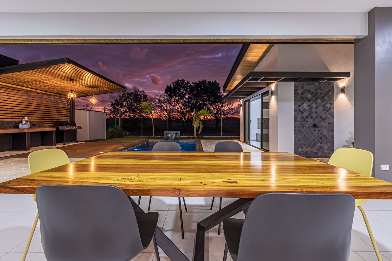 Casa Morfa: Brand New Home in Uvita's Premier Neighborhood