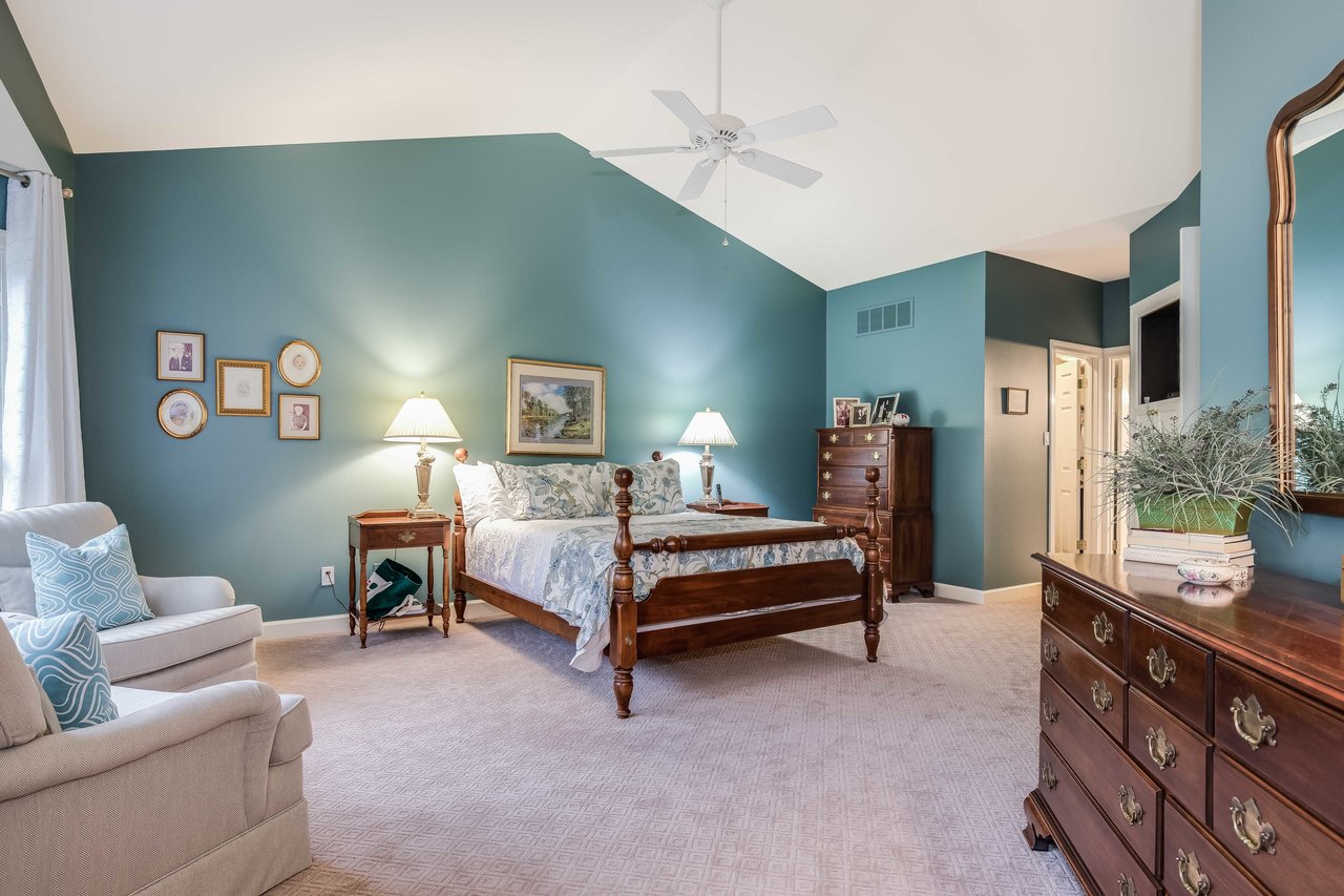 Simple Villa Living in Chesterfield