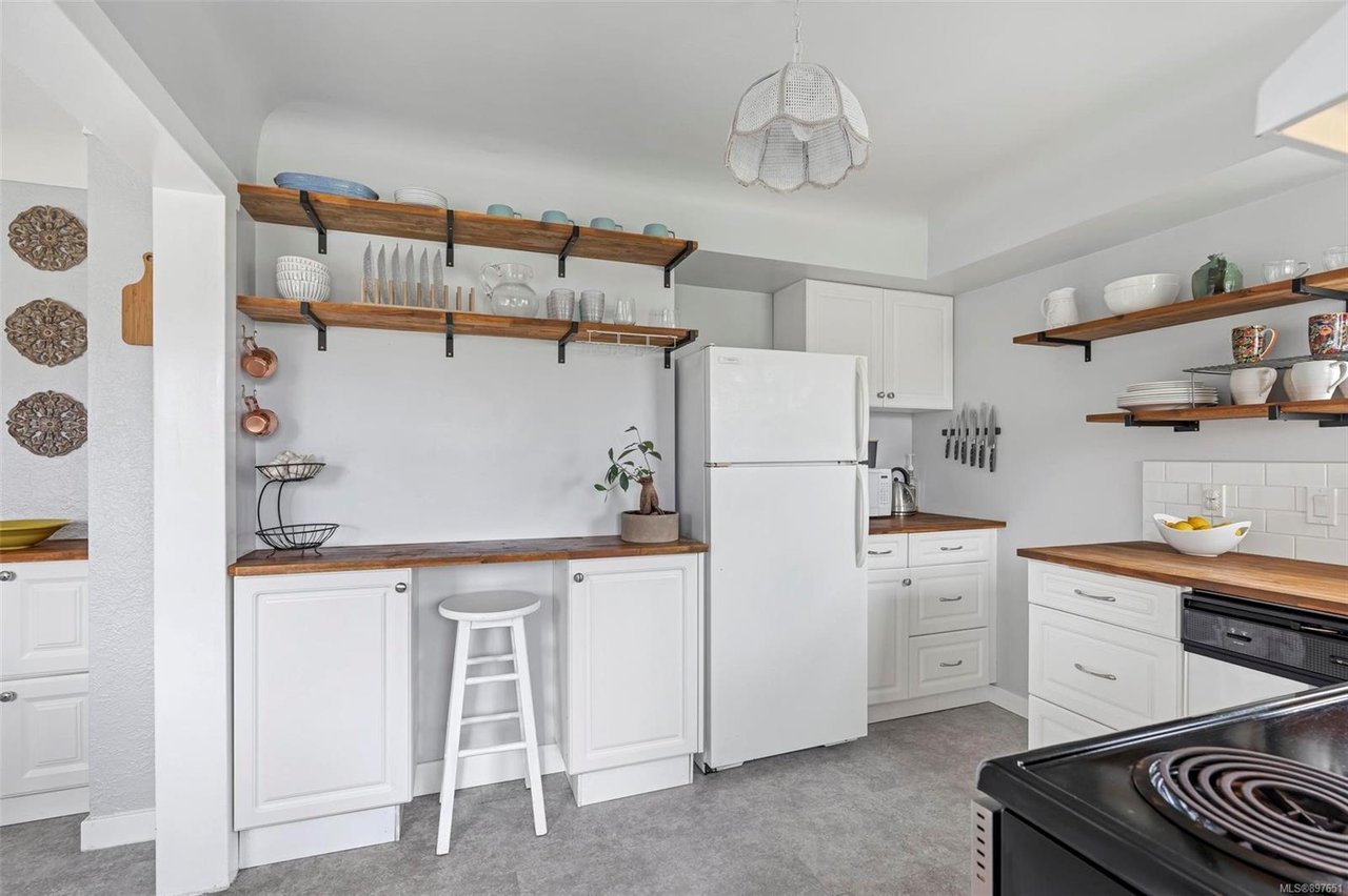 3411 Cedar Hill Rd, Saanich