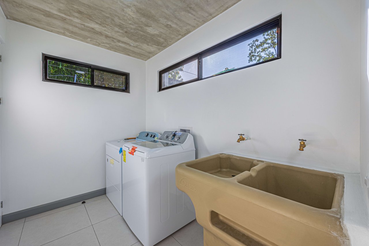 Casa Morfa: Brand New Home in Uvita's Premier Neighborhood